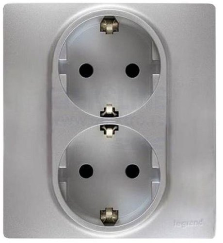 Розетка с заземлением Legrand Etika 1-м. 2 мод. алюминий картинка